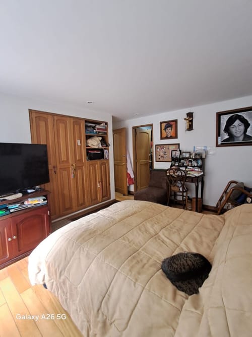 Apartamento de 3 alcobas en venta en Los Rosales, Bogotá, 130 m² · foto 16 de 23