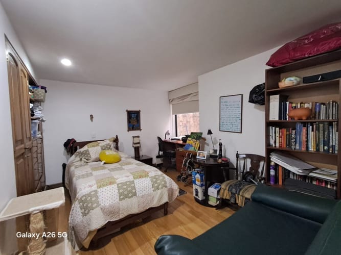 Apartamento de 3 alcobas en venta en Los Rosales, Bogotá, 130 m² · foto 17 de 23