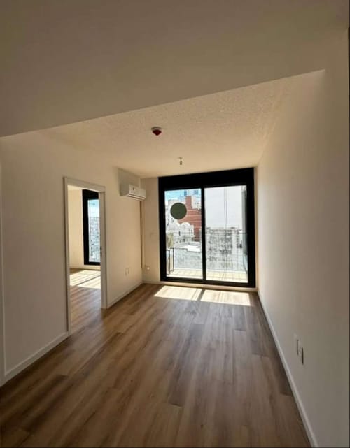 Alquiler apartamento en Tres Cruces · Foto 1