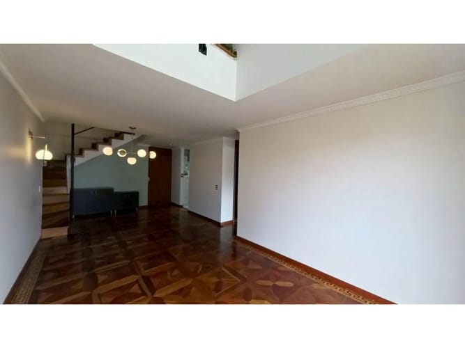 Apartamento de 3 alcobas en venta en Chapinero, Bogotá, 95 m² · foto 2 de 10