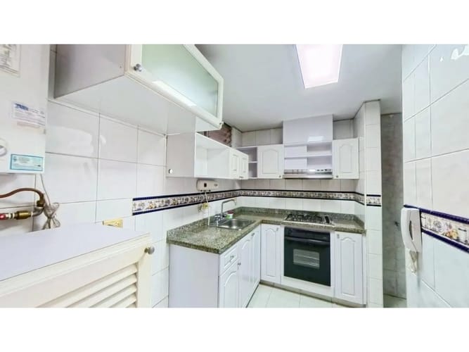 Apartamento de 3 alcobas en venta en Chapinero, Bogotá, 95 m² · foto 3 de 10