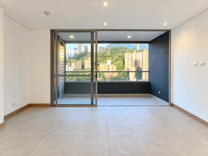 Apartamento de 3 alcobas en arriendo en Ciudad Del Río, Medellín, 105 m² · foto 8 de 24