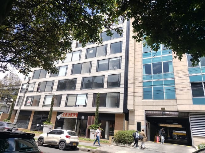Apartamento de 1 alcoba en venta en Chicó Reservado, Bogotá, 17 m² · foto 2 de 20