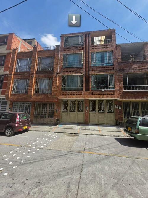 Casa de 5 alcobas en venta en Bosques De Mariana, Bogotá, 120 m² · foto 2 de 19
