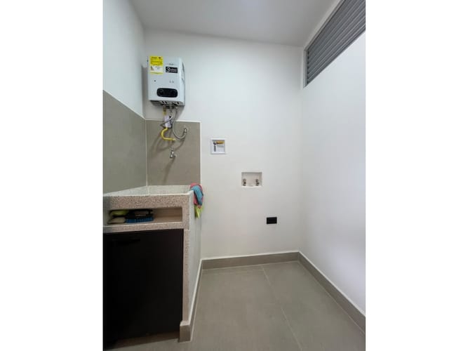 Apartamento de 3 alcobas en arriendo en Fabricato, Bello, 72 m² · foto 16 de 20