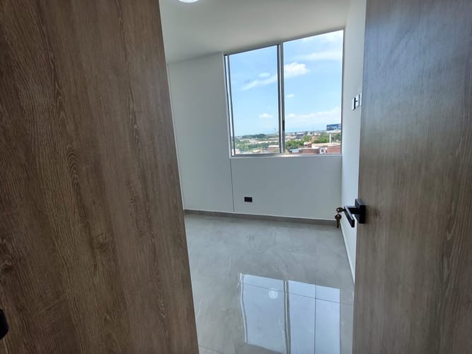 Apartamento de 2 alcobas en arriendo en Evaristo Garcia, Cali, 65 m² · foto 11 de 19