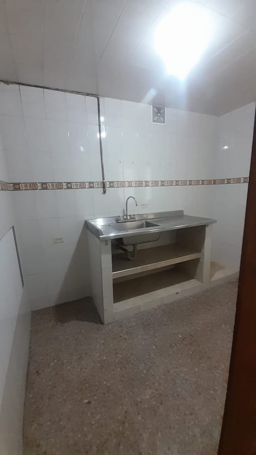 Apartamento de 2 alcobas en arriendo en Hayuelos, Bogotá, 50 m² · foto 5 de 10