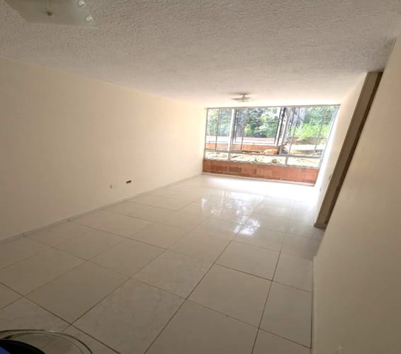 Apartamento de 3 alcobas en arriendo en Ruitoque, Girón, 58 m² · foto 2 de 12