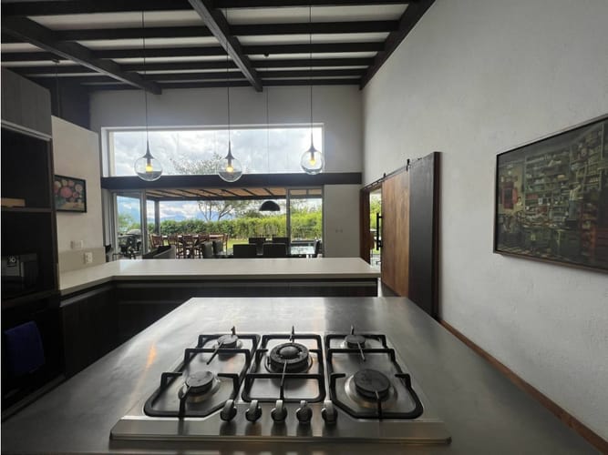 Casa de 5 alcobas en venta en Vía Las Palmas, Medellín, 420 m² · foto 14 de 24