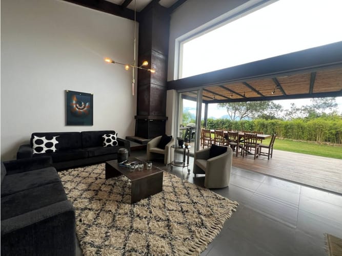 Casa de 5 alcobas en venta en Vía Las Palmas, Medellín, 420 m² · foto 20 de 24
