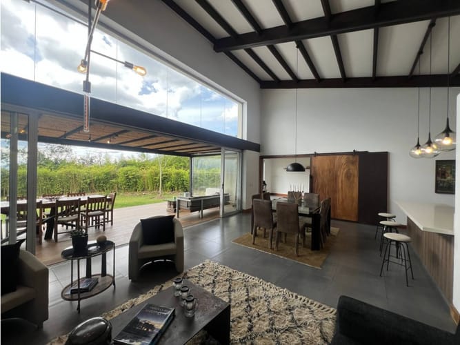Casa de 5 alcobas en venta en Vía Las Palmas, Medellín, 420 m² · foto 23 de 24
