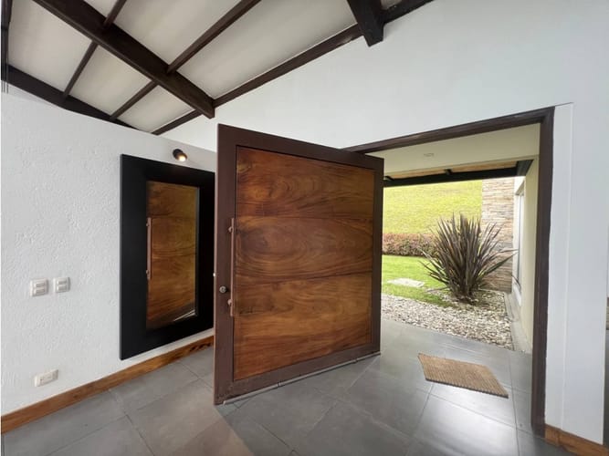Casa de 5 alcobas en venta en Vía Las Palmas, Medellín, 420 m² · foto 24 de 24