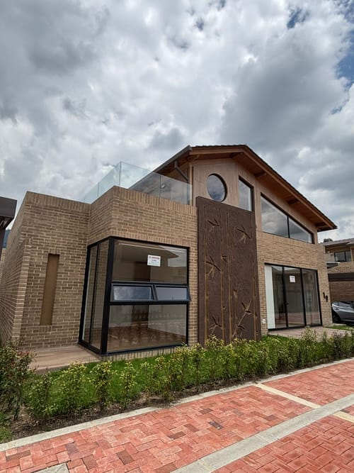 Casa de 3 alcobas en arriendo en Centro, Cajicá, 129 m² · foto 2 de 24