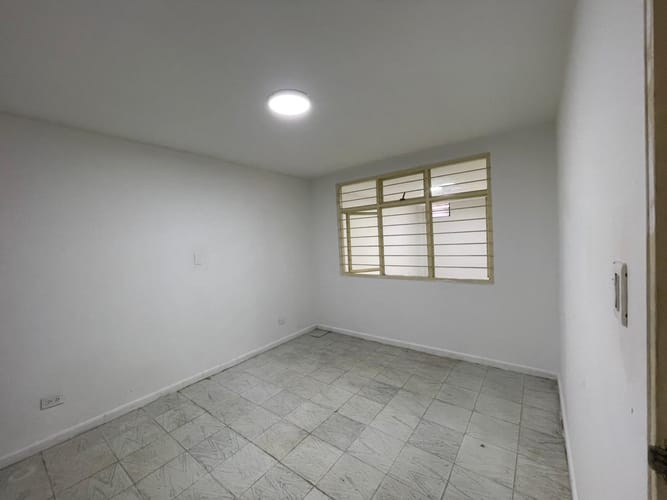 Casa de 6 alcobas en venta en San Vicente, Cali, 226 m² · foto 24 de 24