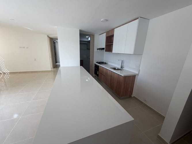 Apartamento de 2 alcobas en arriendo en Cañaveral, Floridablanca, 74 m² · foto 2 de 16