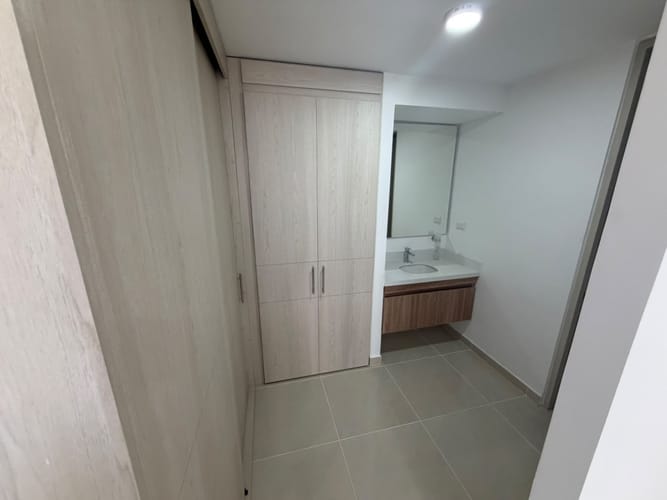 Apartamento de 2 alcobas en arriendo en Cañaveral, Floridablanca, 74 m² · foto 10 de 16