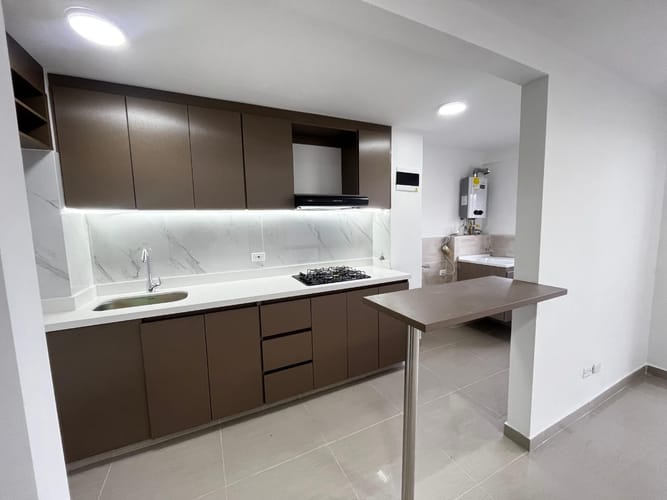 Apartamento de 2 alcobas en arriendo en Cuatro Esquinas, Rionegro, 51 m² · foto 2 de 11