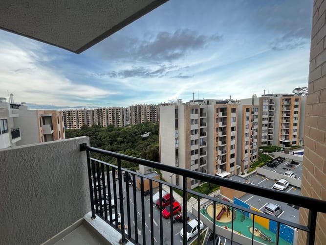Apartamento de 2 alcobas en arriendo en Cuatro Esquinas, Rionegro, 51 m² · foto 4 de 11