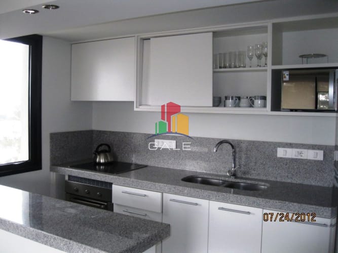 Apartamento en Brava 2 dormitorios con cochera · Foto 2