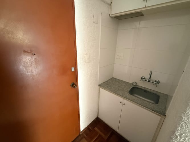 ALQUILER | Monoambiente en el Centro · Foto 4