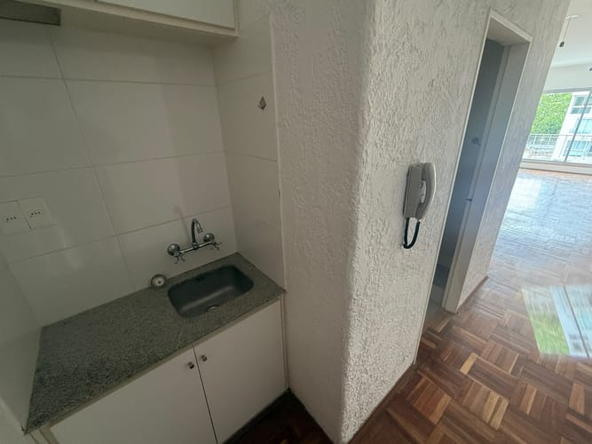 ALQUILER | Monoambiente en el Centro · Foto 3