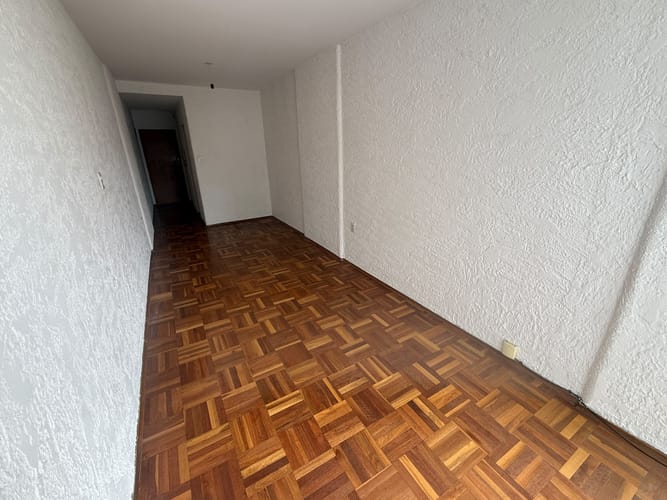 ALQUILER | Monoambiente en el Centro · Foto 1