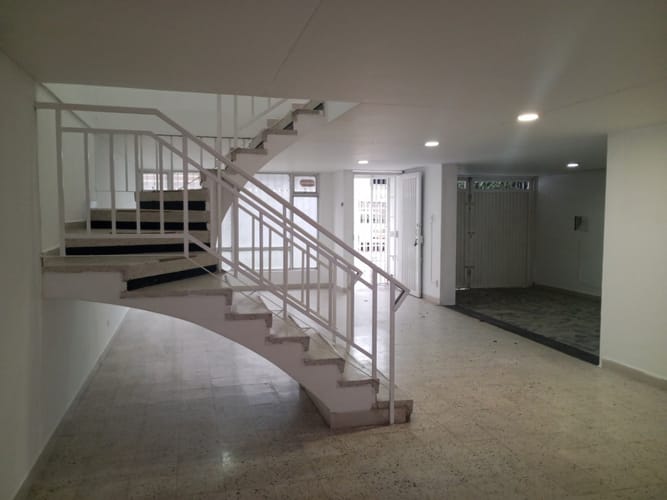 Casa de 4 alcobas en arriendo en Santa Ana, Bogotá, 357 m² · foto 3 de 20