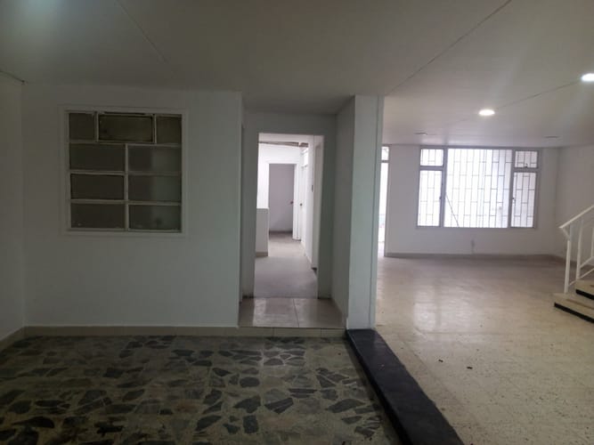 Casa de 4 alcobas en arriendo en Santa Ana, Bogotá, 357 m² · foto 6 de 20