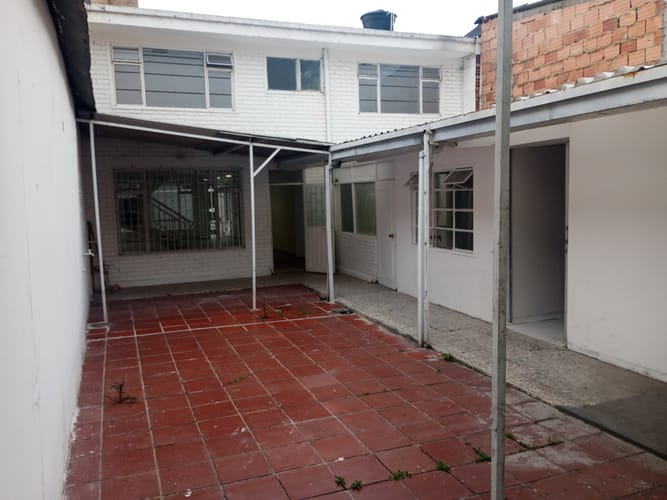 Casa de 4 alcobas en arriendo en Santa Ana, Bogotá, 357 m² · foto 18 de 20