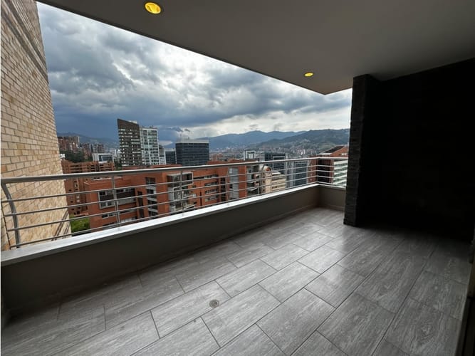 Apartamento en Arriendo en El Poblado, Medellín