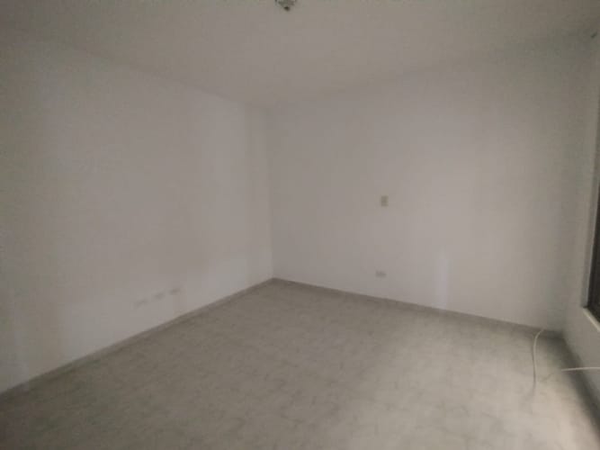 Apartamento de 4 alcobas en arriendo en La Fortaleza, Cali, 78 m² · foto 13 de 23