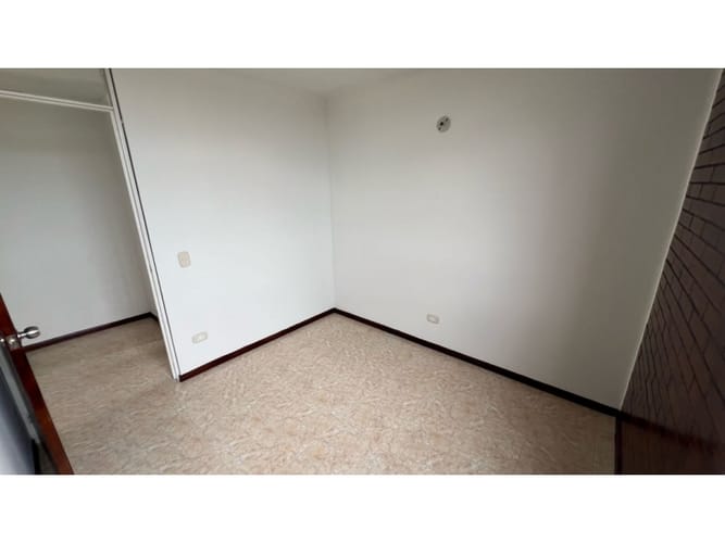 Apartamento de 3 alcobas en arriendo en La Toscana, Soacha, 50 m² · foto 9 de 24