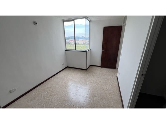 Apartamento de 3 alcobas en arriendo en La Toscana, Soacha, 50 m² · foto 21 de 24