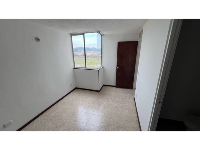 Apartamento de 3 alcobas en arriendo en La Toscana, Soacha, 50 m² · foto 22 de 24