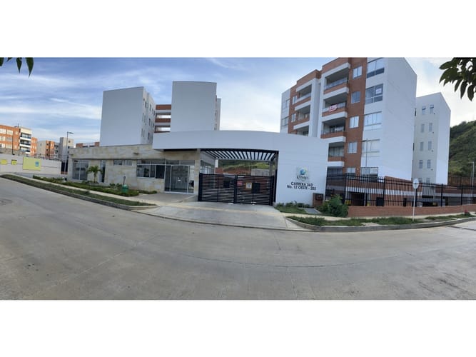 Apartamento de 2 alcobas en arriendo en Cristales, Cali, 102 m² · foto 2 de 24