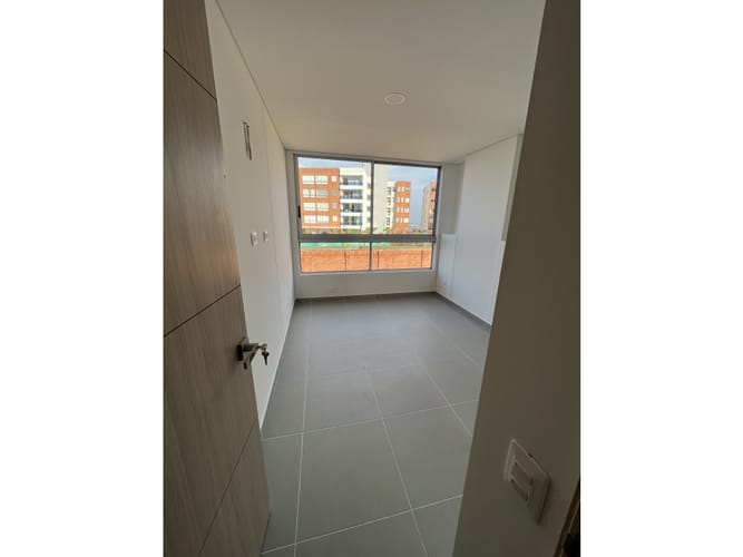 Apartamento de 2 alcobas en arriendo en Cristales, Cali, 102 m² · foto 13 de 24