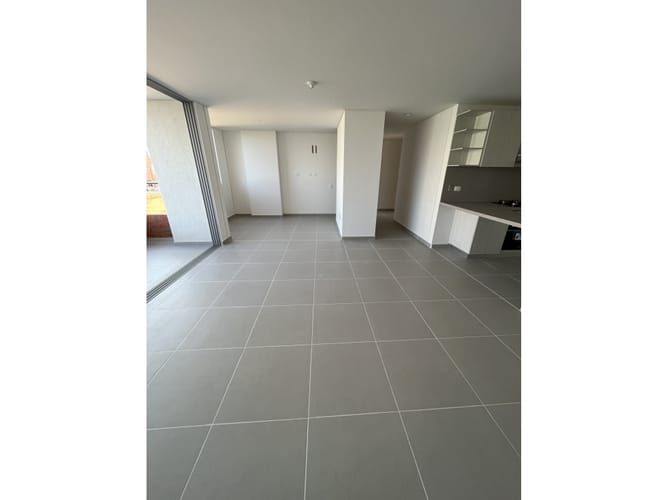 Apartamento de 2 alcobas en arriendo en Cristales, Cali, 102 m² · foto 17 de 24