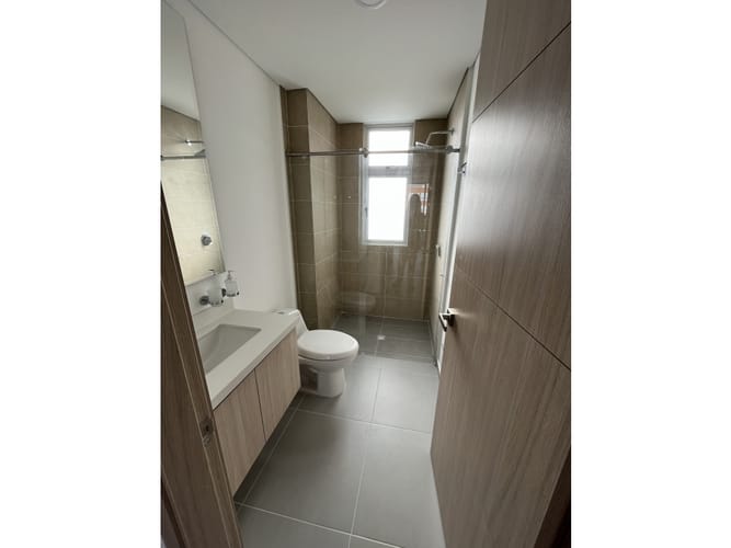 Apartamento de 2 alcobas en arriendo en Cristales, Cali, 102 m² · foto 24 de 24
