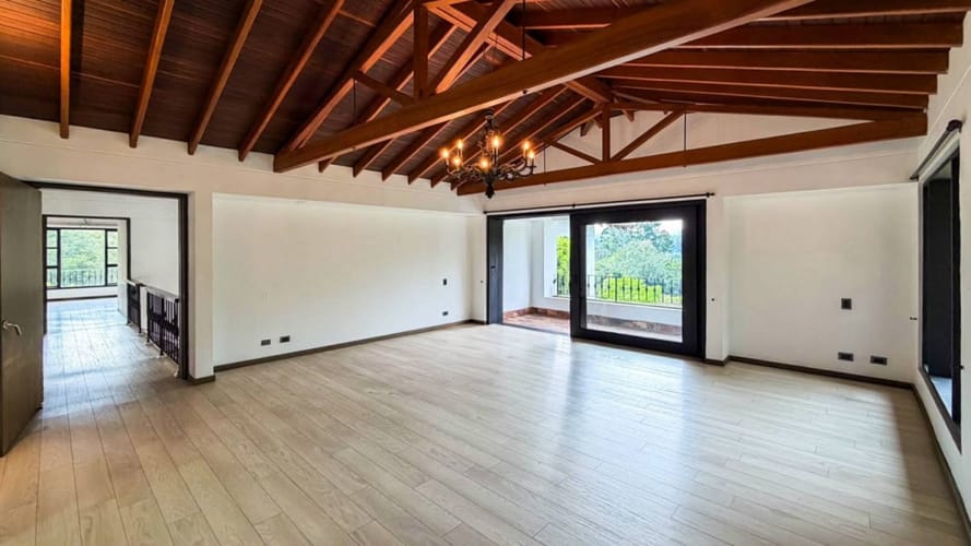 Casa de 4 alcobas en arriendo en El Porvenir, Rionegro, 500 m² · foto 3 de 24