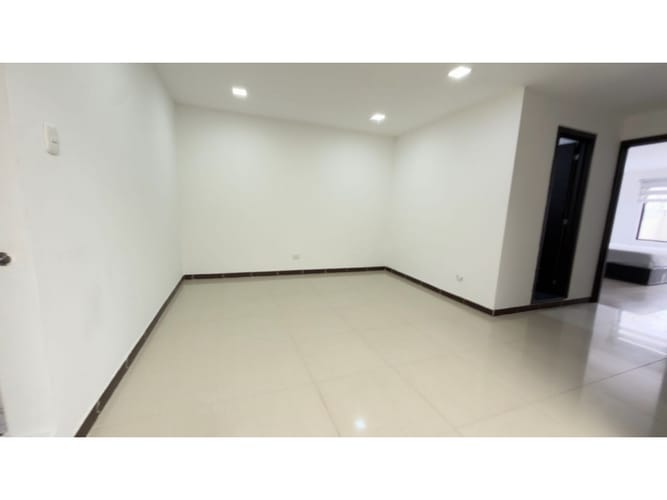 Casa de 4 alcobas en venta en El Ingenio, Cali, 320 m² · foto 9 de 12