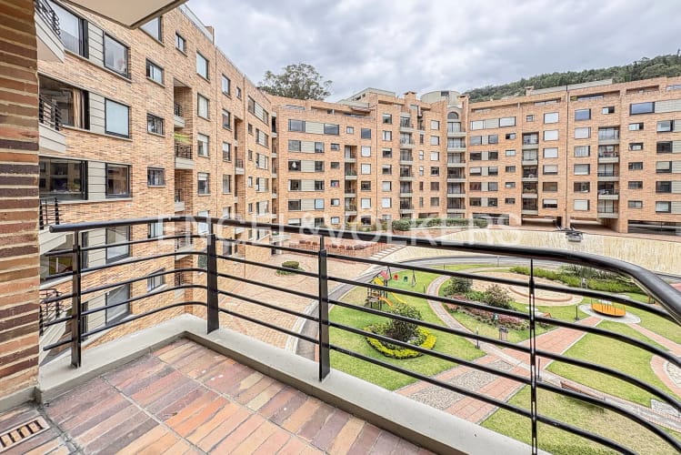 Apartamento de 3 alcobas en venta en Iraka, Bogotá, 211 m² · foto 13 de 24