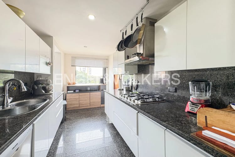 Apartamento de 3 alcobas en venta en Iraka, Bogotá, 211 m² · foto 10 de 24