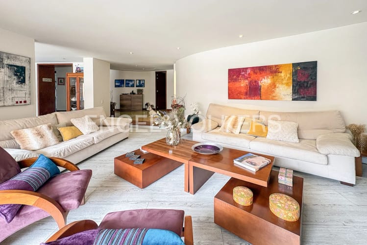 Apartamento de 3 alcobas en venta en Iraka, Bogotá, 211 m² · foto 4 de 24