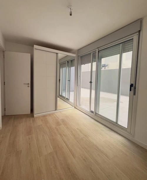 Alquiler de apartamento de 1 dormitorio en Cordón · Foto 2