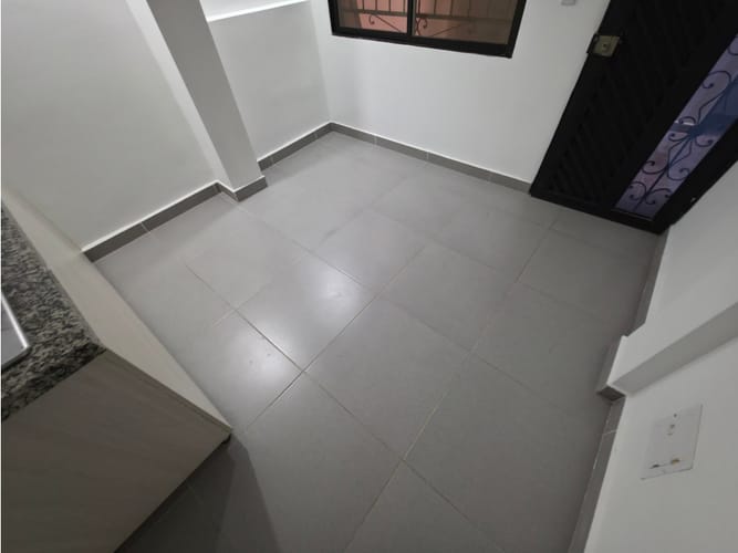 Apartamento de 1 alcoba en arriendo en Campo Valdes No.2, Medellín, 28 m² · foto 5 de 13