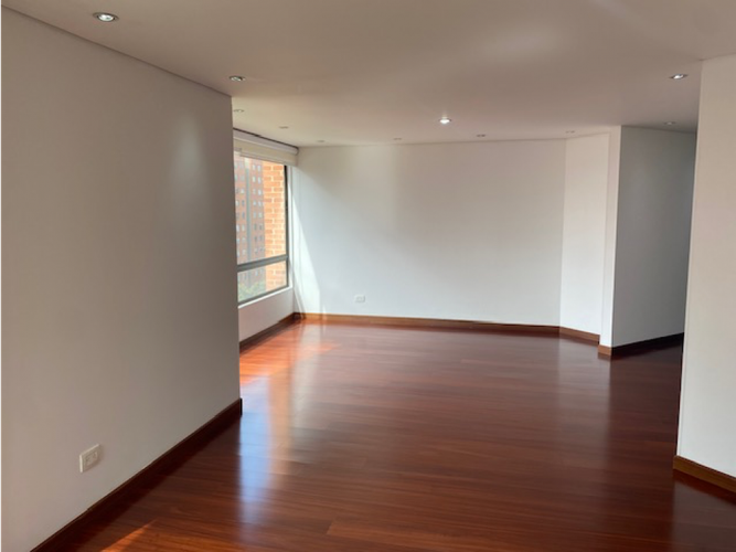 Apartamento de 3 alcobas en arriendo en Lagos De Cordoba, Bogotá, 112 m² · foto 6 de 24