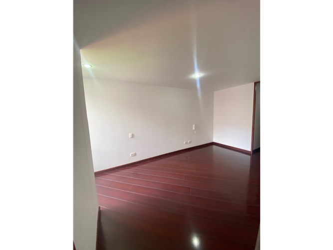 Apartamento de 3 alcobas en arriendo en Lagos De Cordoba, Bogotá, 112 m² · foto 9 de 24