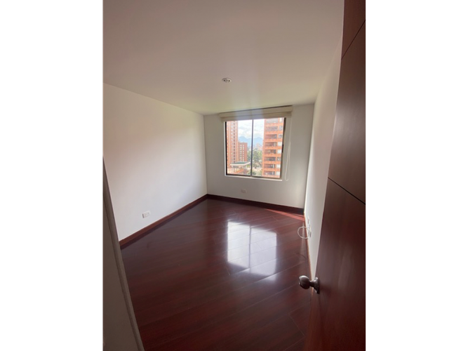 Apartamento de 3 alcobas en arriendo en Lagos De Cordoba, Bogotá, 112 m² · foto 13 de 24
