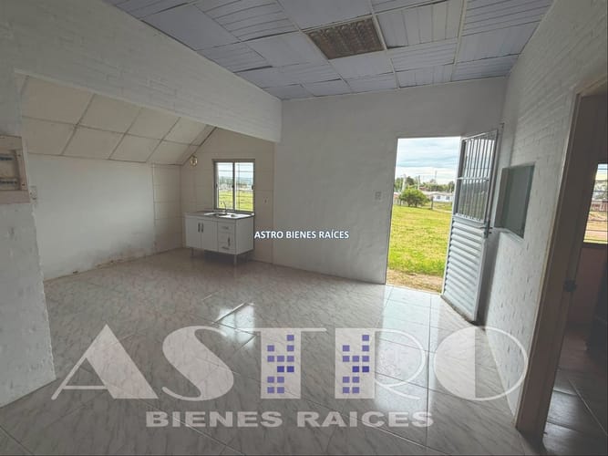 GALPÓN CON CASA EN ALQUILER MELO · Foto 3