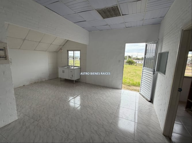 GALPÓN CON CASA EN ALQUILER MELO · Foto 6